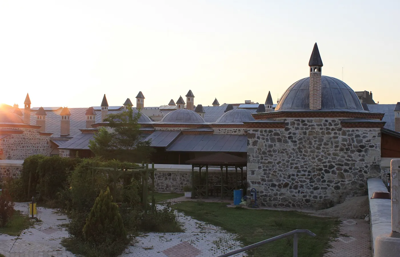 Karapınar ovaları ve enerji bölgesi